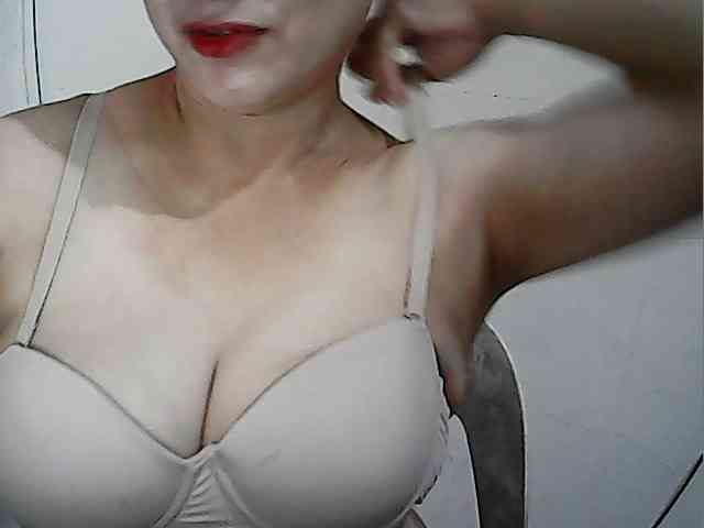 hotbabyasian webcam