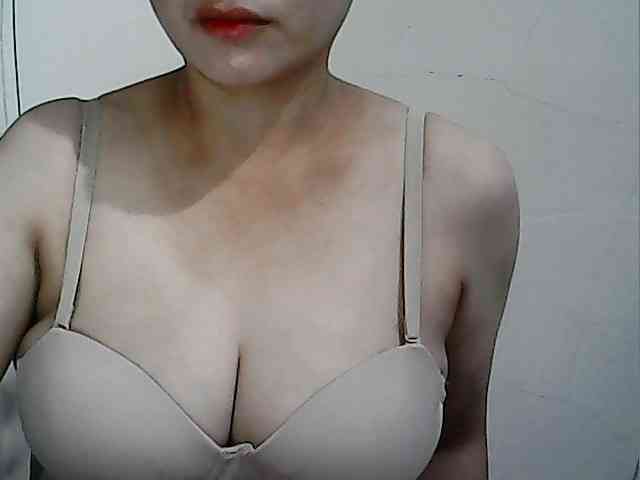 hotbabyasian webcam