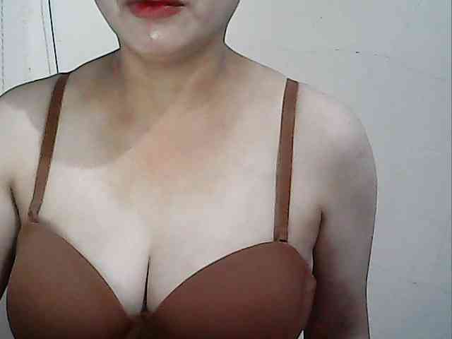 hotbabyasian webcam
