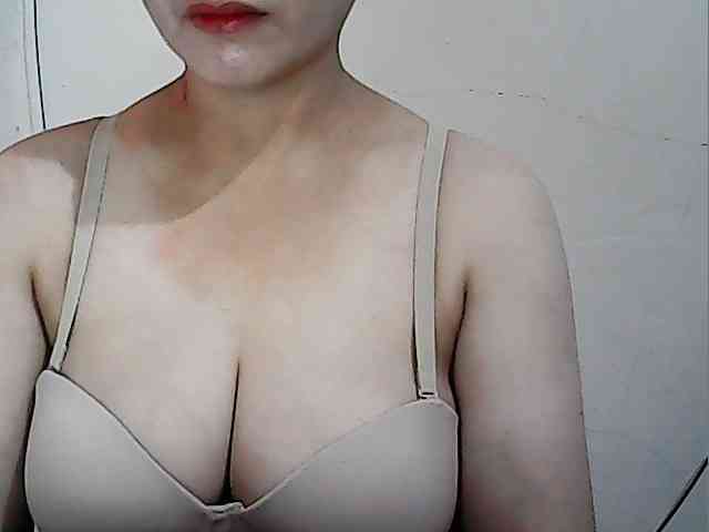 hotbabyasian webcam