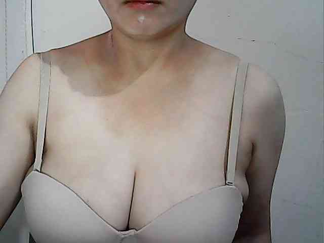 hotbabyasian webcam