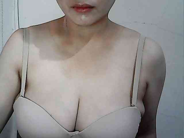 hotbabyasian webcam
