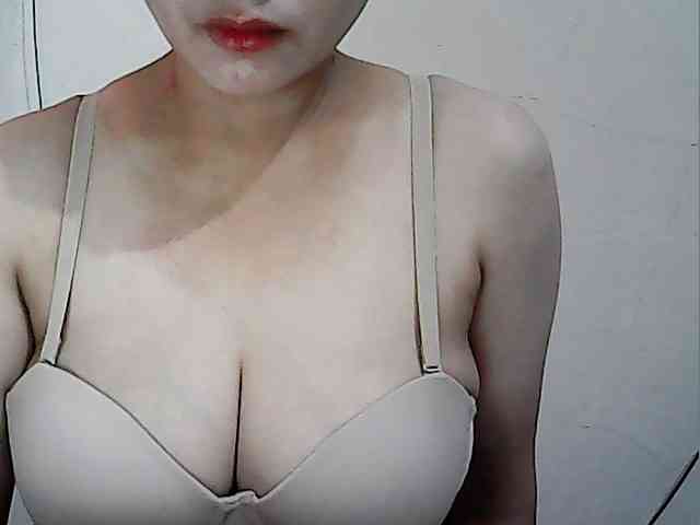 hotbabyasian webcam