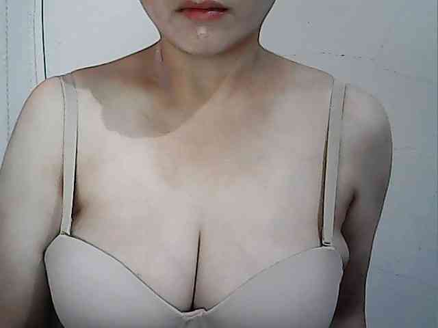 hotbabyasian webcam