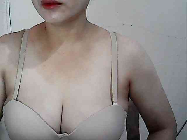 hotbabyasian webcam