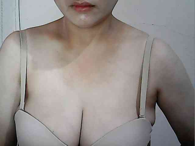 hotbabyasian webcam