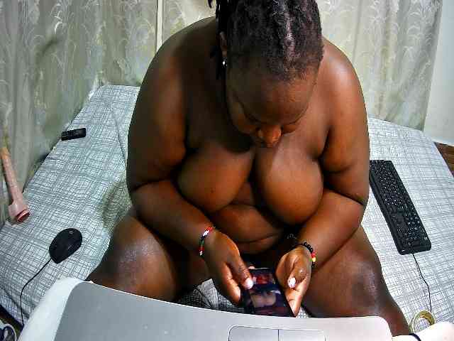 chubby-pritty webcam