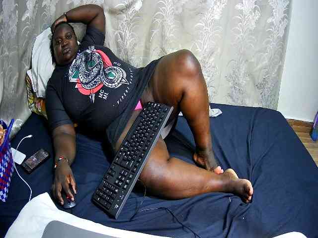 chubby-pritty webcam