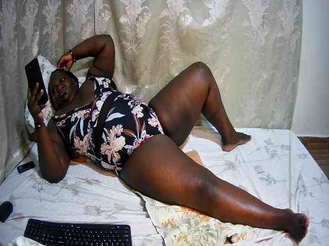 chubby-pritty webcam