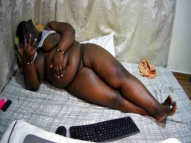chubby-pritty webcam