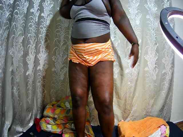 chubby-pritty webcam