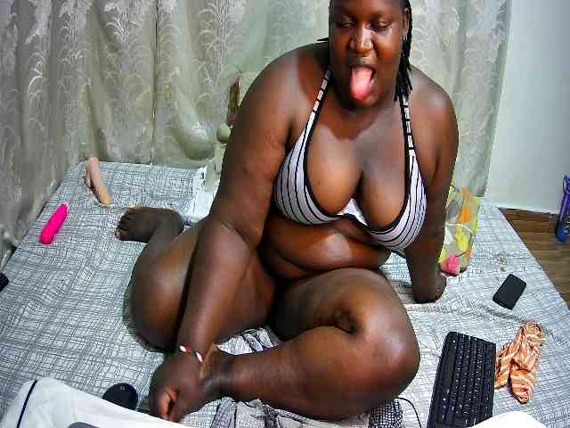 chubby-pritty webcam