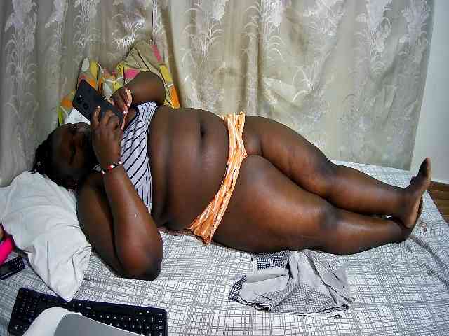 chubby-pritty webcam
