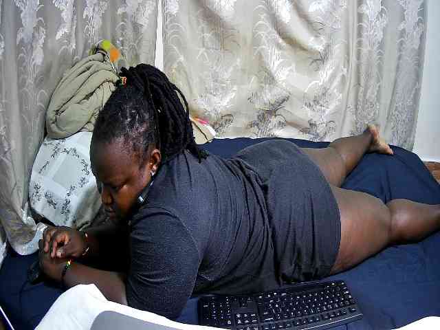 chubby-pritty webcam