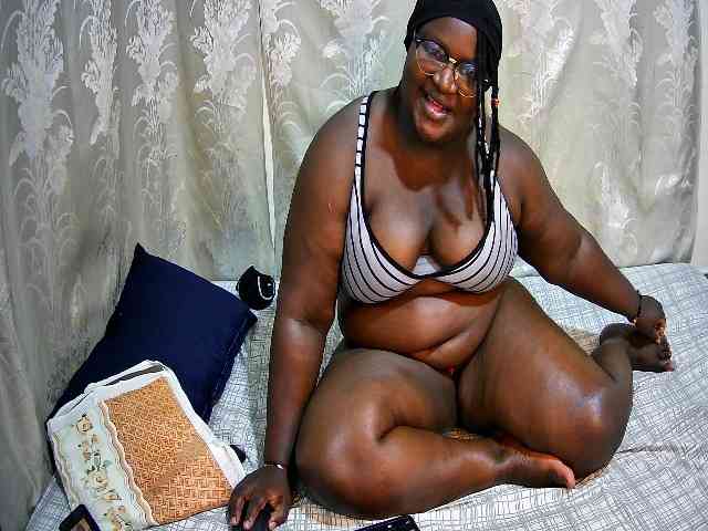 chubby-pritty webcam