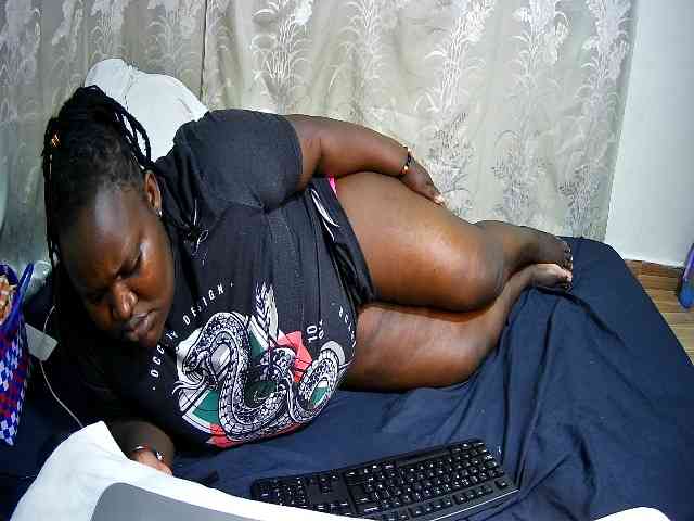 chubby-pritty webcam