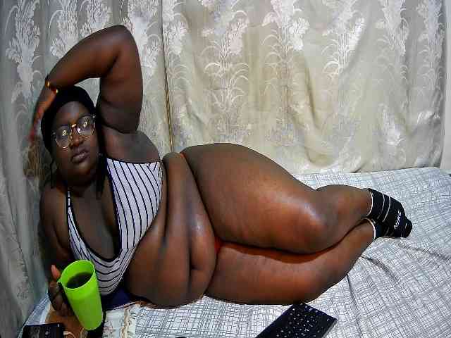 chubby-pritty webcam