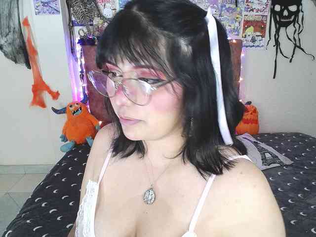 1sarah webcam