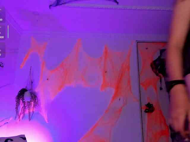 Camilla-Miller01 webcam