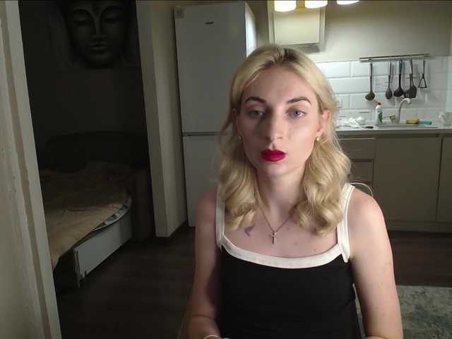 LunaLicksy webcam