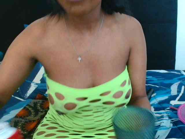 SexyCreamyPussy webcam