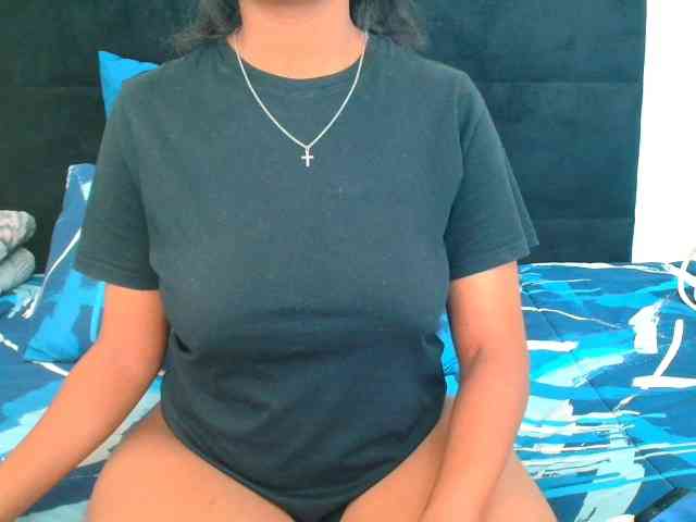 SexyCreamyPussy webcam