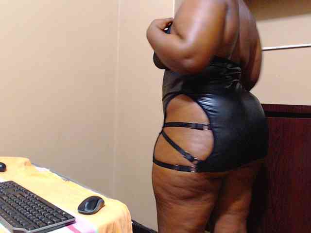 sexychocolatbox10 webcam
