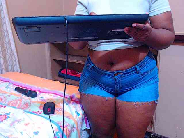 sexychocolatbox10 webcam
