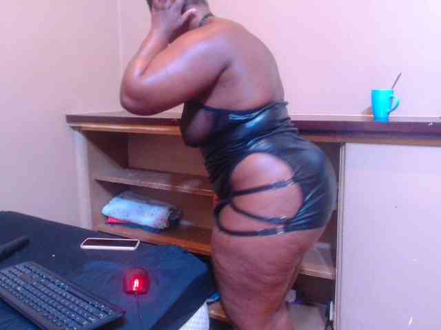 sexychocolatbox10 webcam