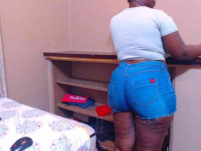 sexychocolatbox10 webcam