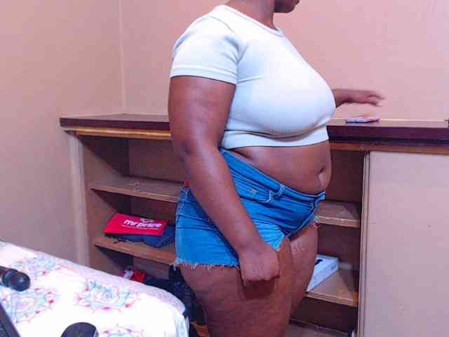 sexychocolatbox10 webcam