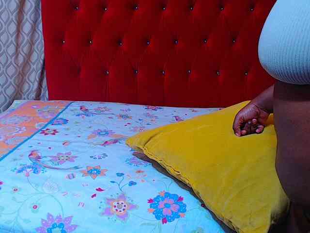 sexychocolatbox10 webcam