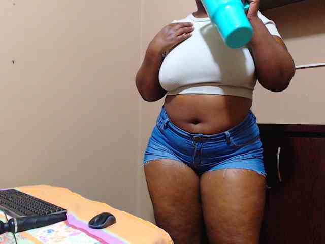 sexychocolatbox10 webcam