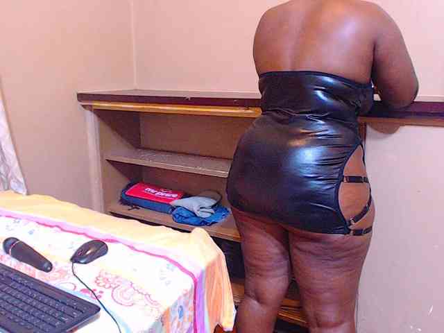 sexychocolatbox10 webcam