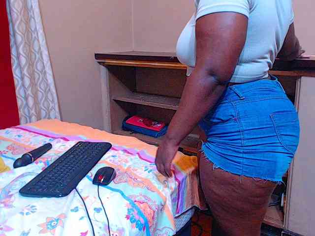 sexychocolatbox10 webcam