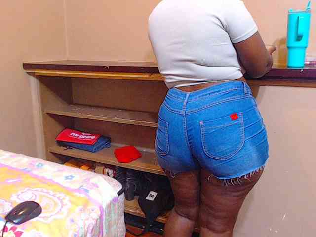 sexychocolatbox10 webcam