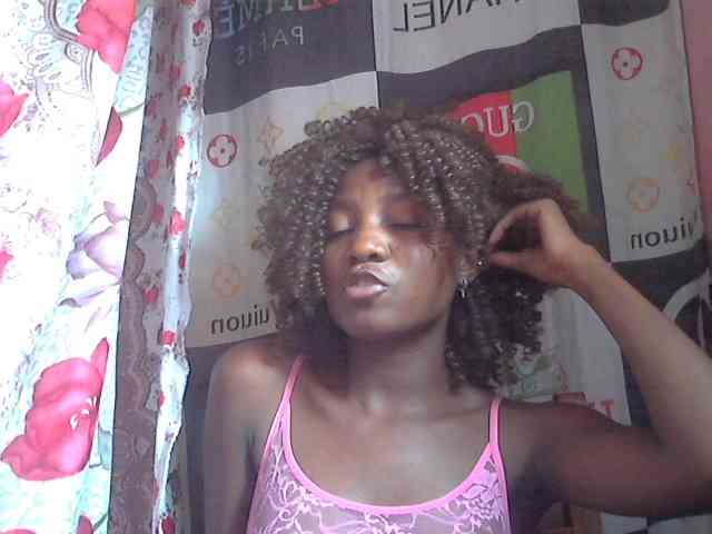 Elizahhh webcam