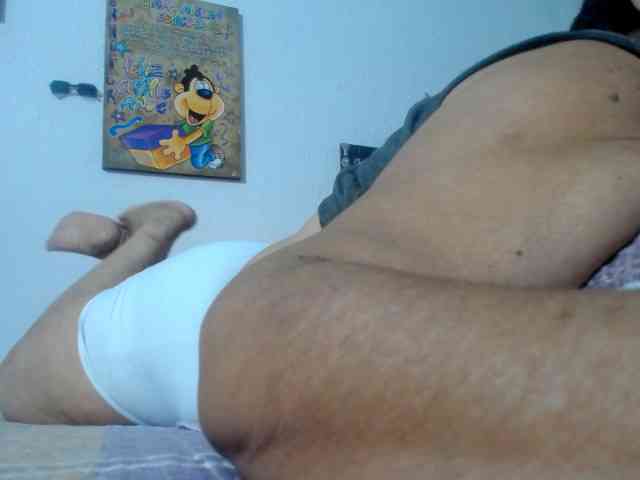 maturehornykinky webcam