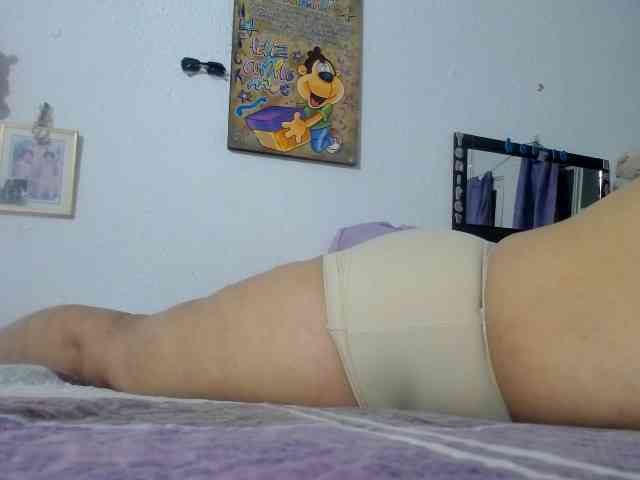 maturehornykinky webcam