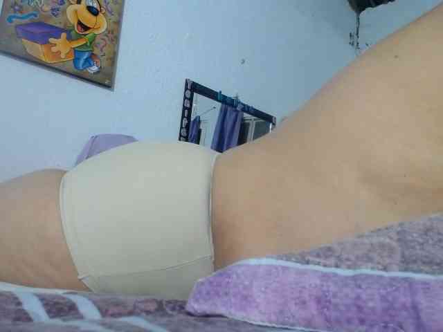 maturehornykinky webcam