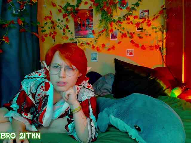 Tricky_Kitsune webcam