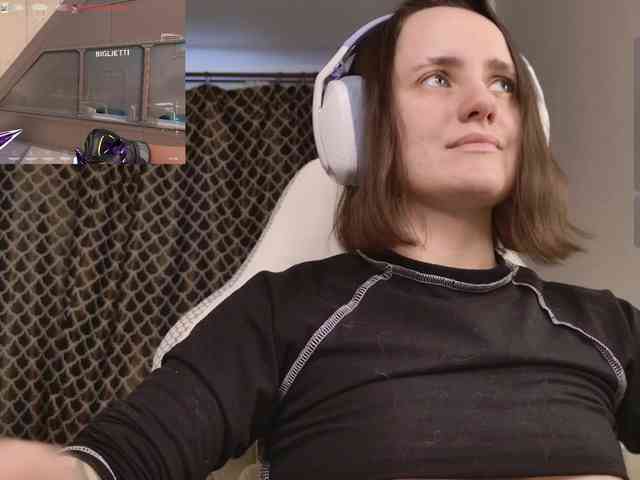 LunaL0ve webcam