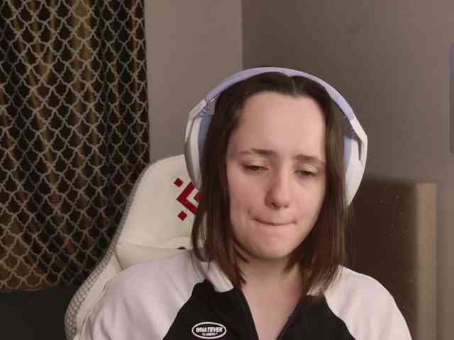 LunaL0ve webcam