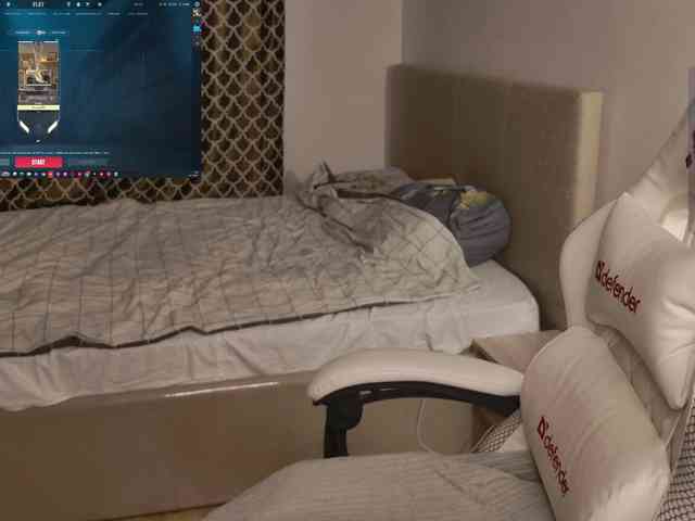 LunaL0ve webcam