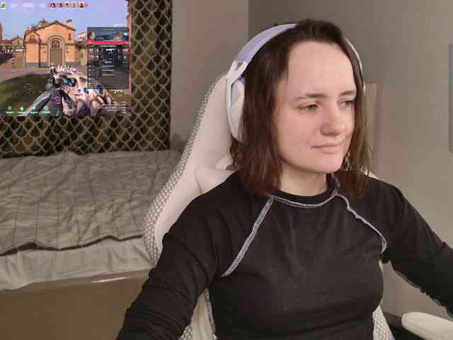 LunaL0ve webcam