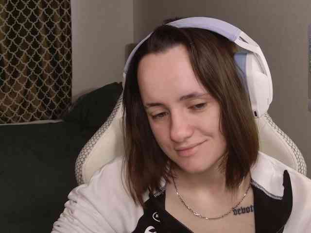 LunaL0ve webcam