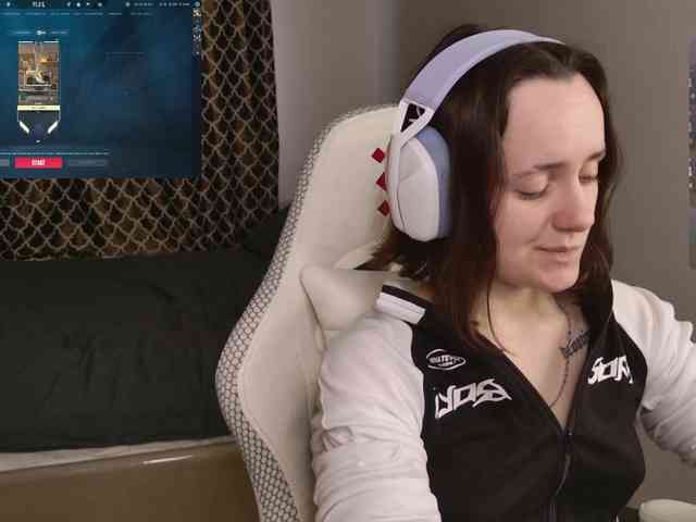 LunaL0ve webcam