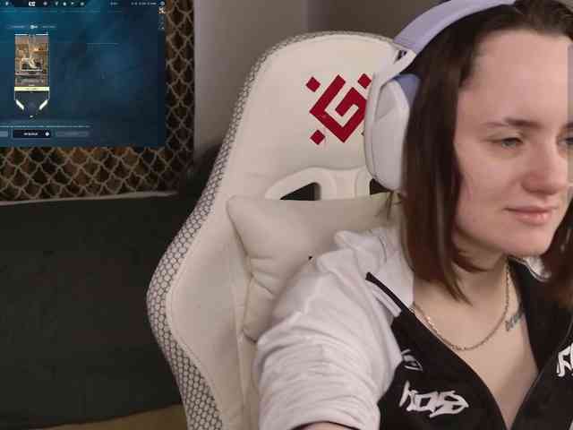LunaL0ve webcam