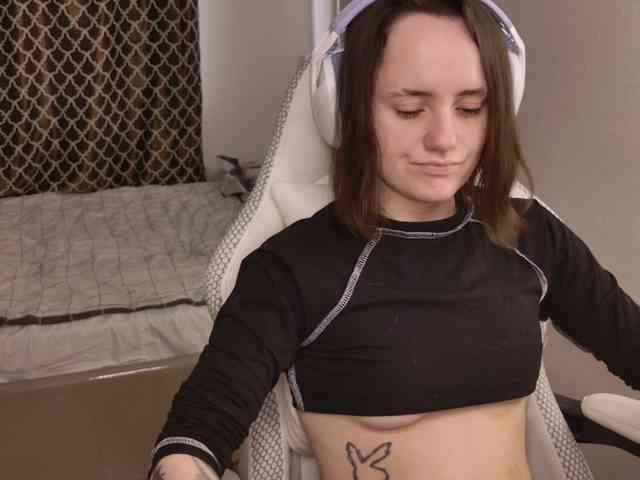 LunaL0ve webcam