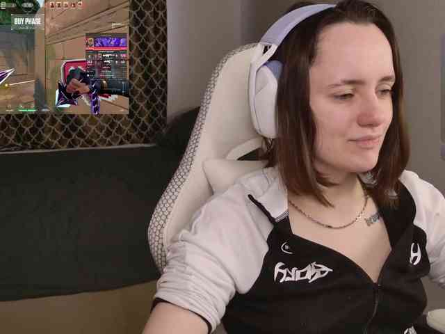 LunaL0ve webcam